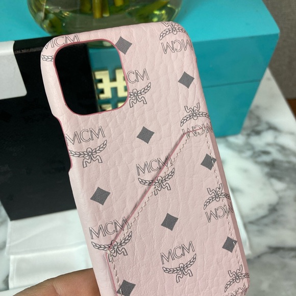 NIB NWT MCM iPhone 11 Pro Powder Pink Diamond Phone Case - Picture 3 of 5